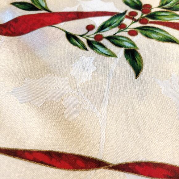 Vintage Christmas Tablecloth 82x58" Rectangle Red Holly Berry Pattern Shimmery - Picture 6 of 16